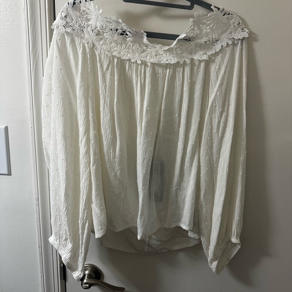 Amoli Tops - AMOLI White Swiss Dot Off-the-Shoulder Boho Blouse - 100% Cotton - NWT
